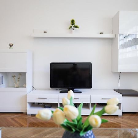 Zara City Center Apartment Luaran gambar