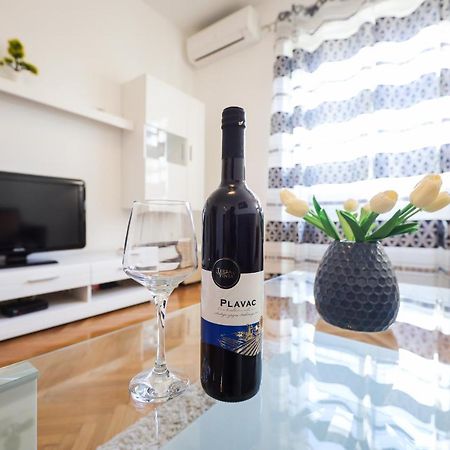 Zara City Center Apartment Luaran gambar