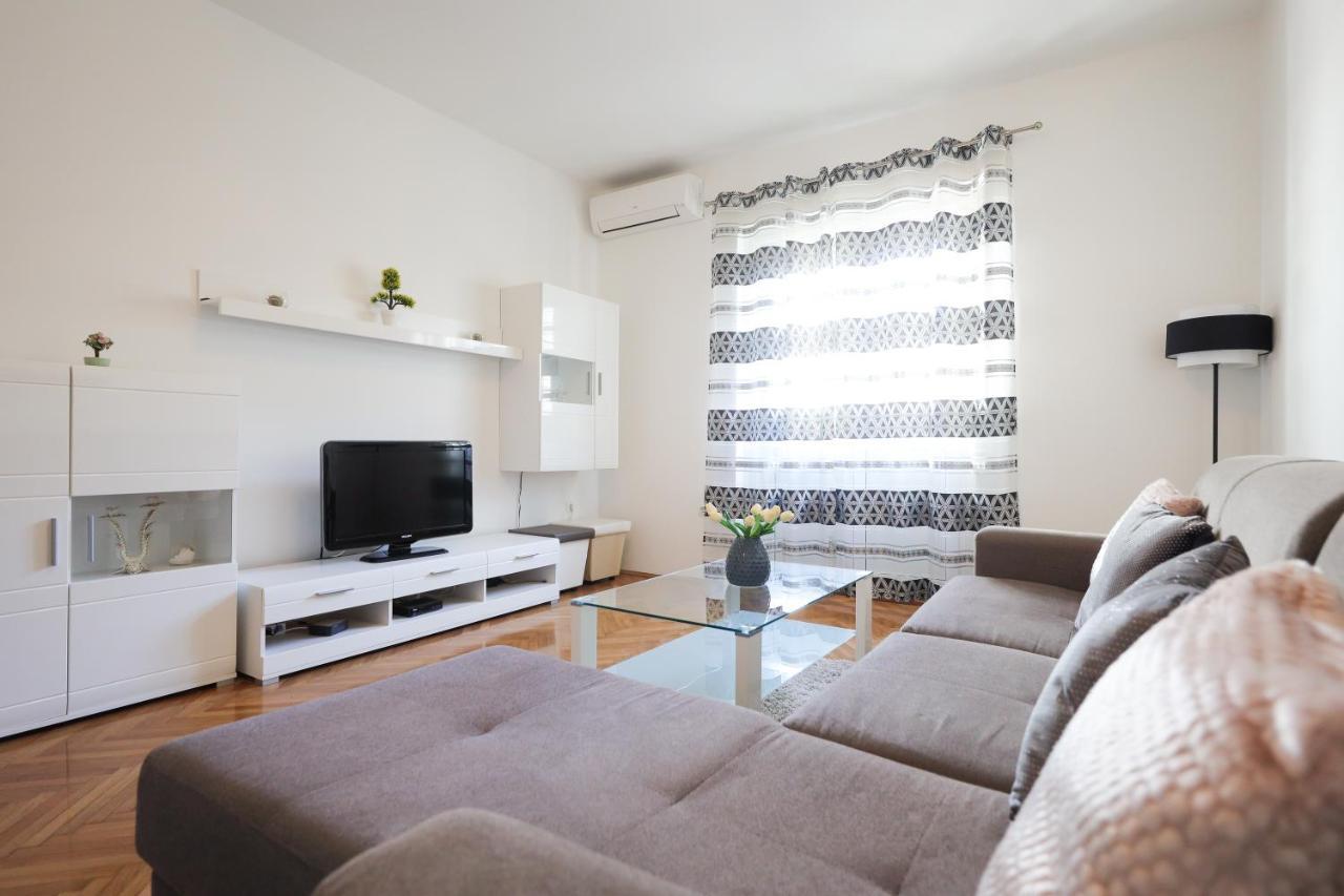 Zara City Center Apartment Luaran gambar