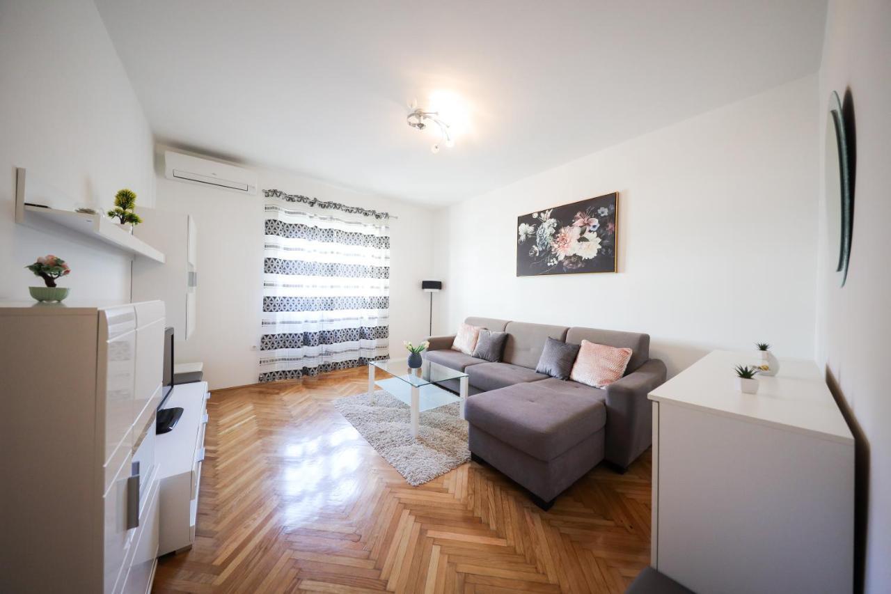 Zara City Center Apartment Luaran gambar