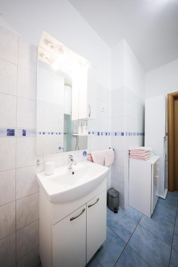 Zara City Center Apartment Luaran gambar